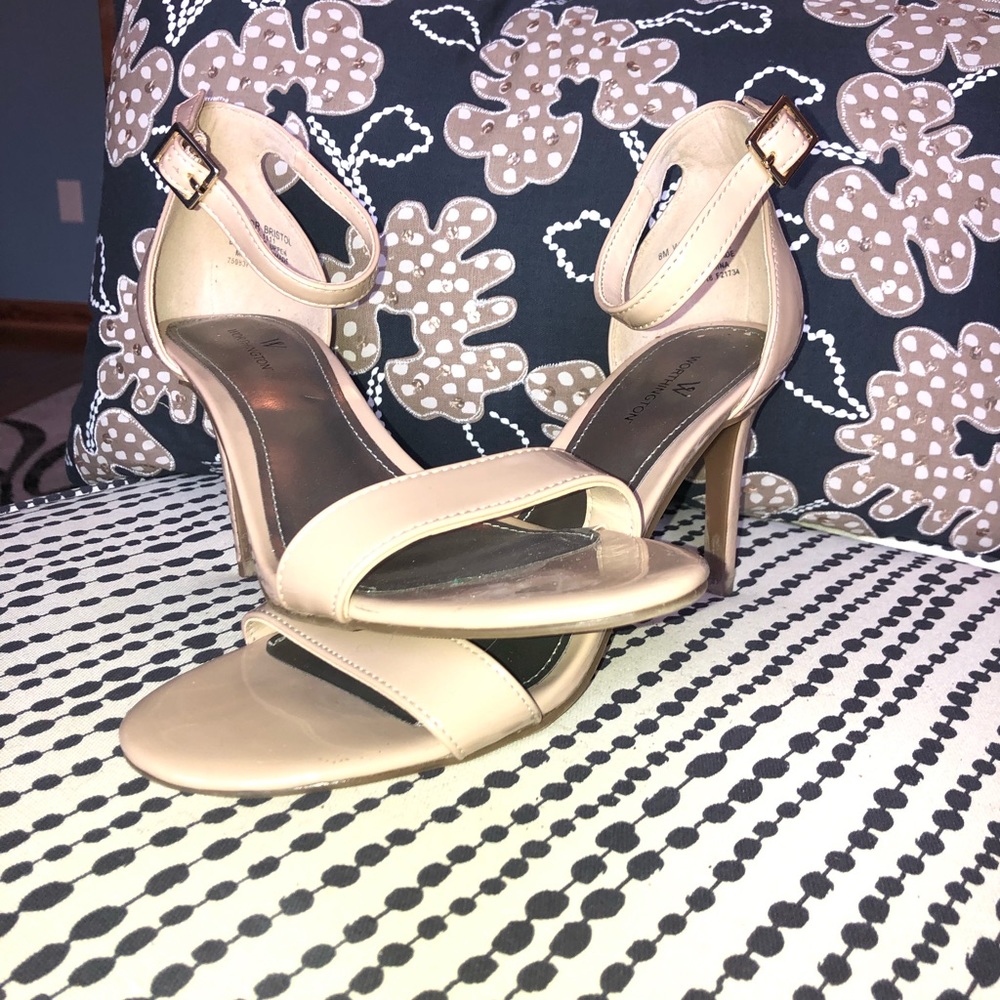 Worthington glossy heels💛